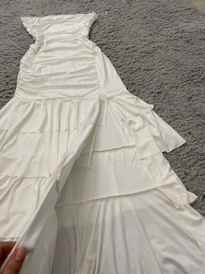 Uzun Beyaz Straplez Kadın Abiye Elbise - Görsel 2