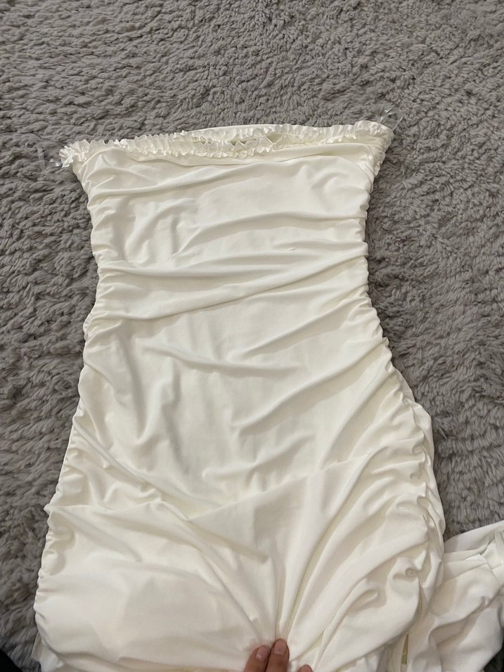 Uzun Beyaz Straplez Kadın Abiye Elbise - Görsel 4