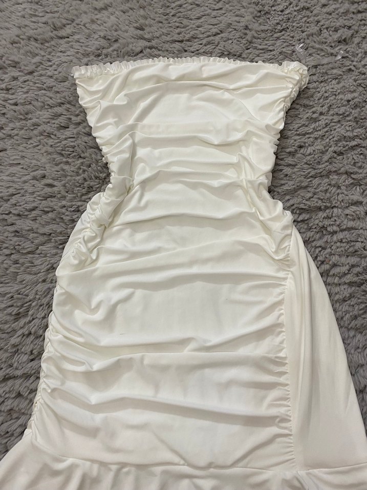 Uzun Beyaz Straplez Kadın Abiye Elbise - Görsel 3