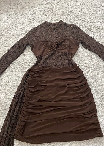 Dantel Detaylı Kahverengi Uzun Kollu Midi Elbise - Görsel 2