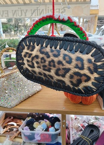 Leopar Desenli Siyah Örgü Kadın Çanta - Görsel 3