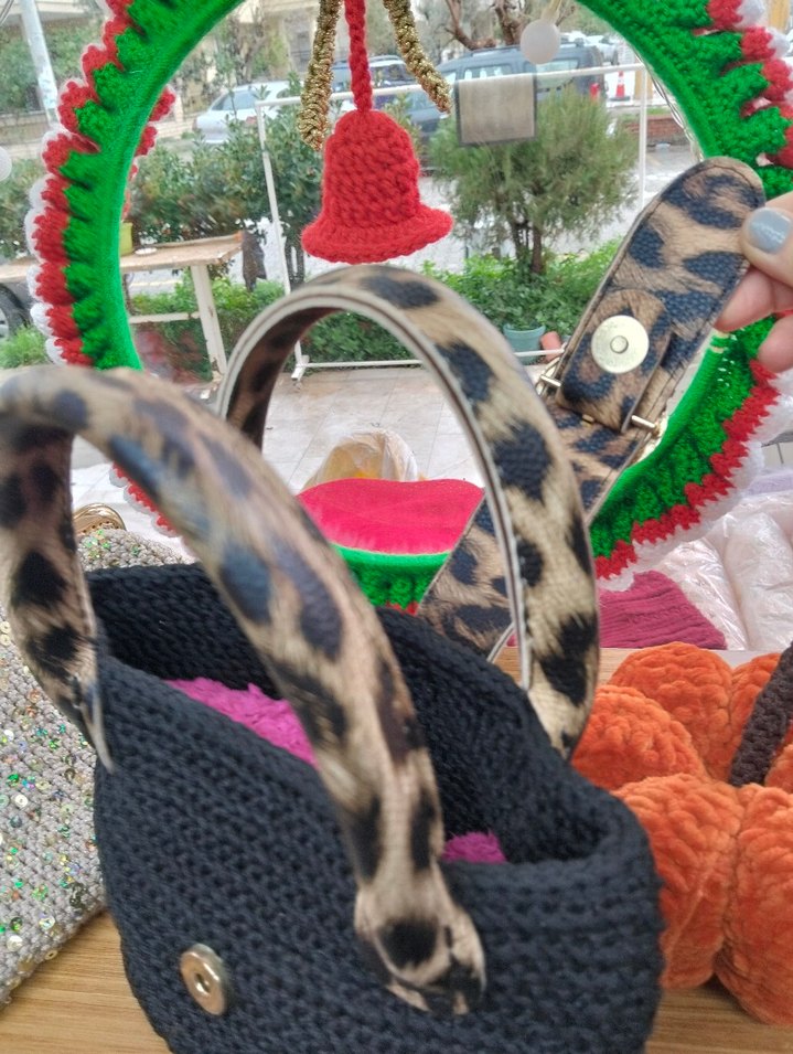 Leopar Desenli Siyah Örgü Kadın Çanta - Görsel 2