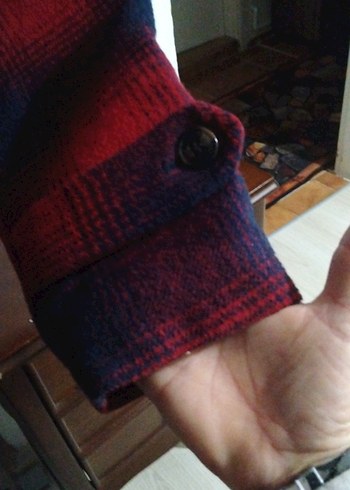 Kırmızı Desenli Düğmeli Kadın Mont - Görsel 3