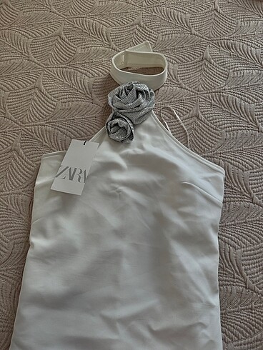 Zara Parlak taşlı halter yaka body