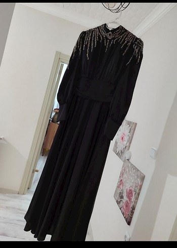 Siyah İşlemeli Uzun Abiye Elbise - Görsel 2