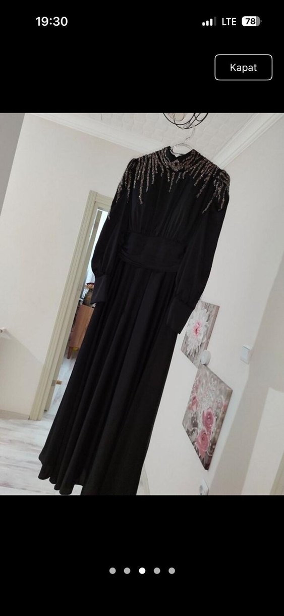 Siyah İşlemeli Uzun Abiye Elbise - Görsel 2