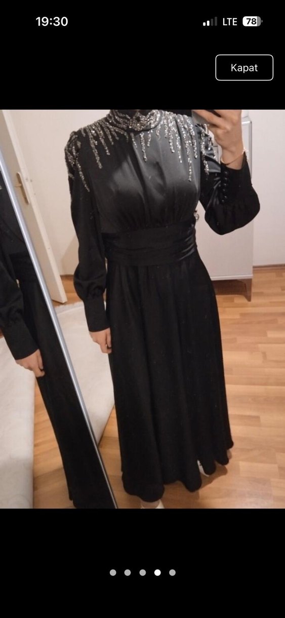 Siyah İşlemeli Uzun Abiye Elbise - Görsel 3