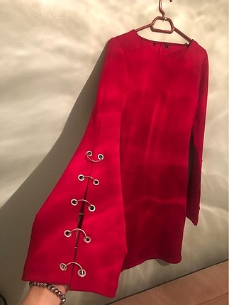 Diğer Kırmızı kolu desenli elbise