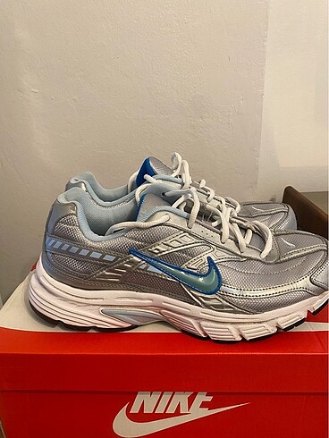 Nike Nike initiator