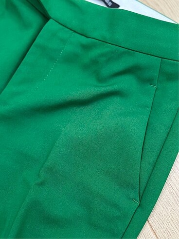 xs Beden yeşil Renk Zara Kumaş Pantolon