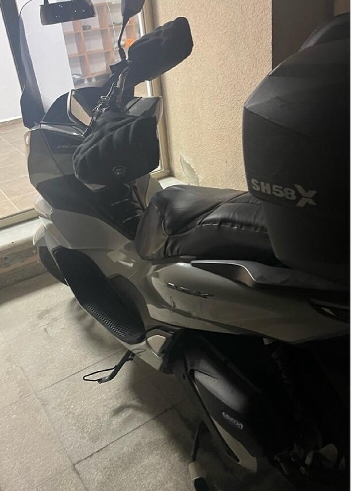 Honda pcx 2024 1600 km - Görsel 3