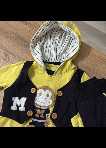 Sarı Kapüşonlu Erkek Bebek Takımı - Görsel 4