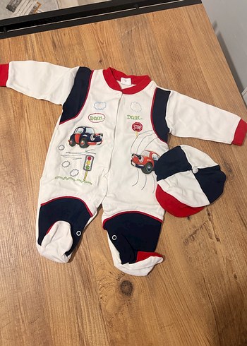 Bebek Erkek Renkli Uzun Kollu Tulum ve Şapka - Görsel 2