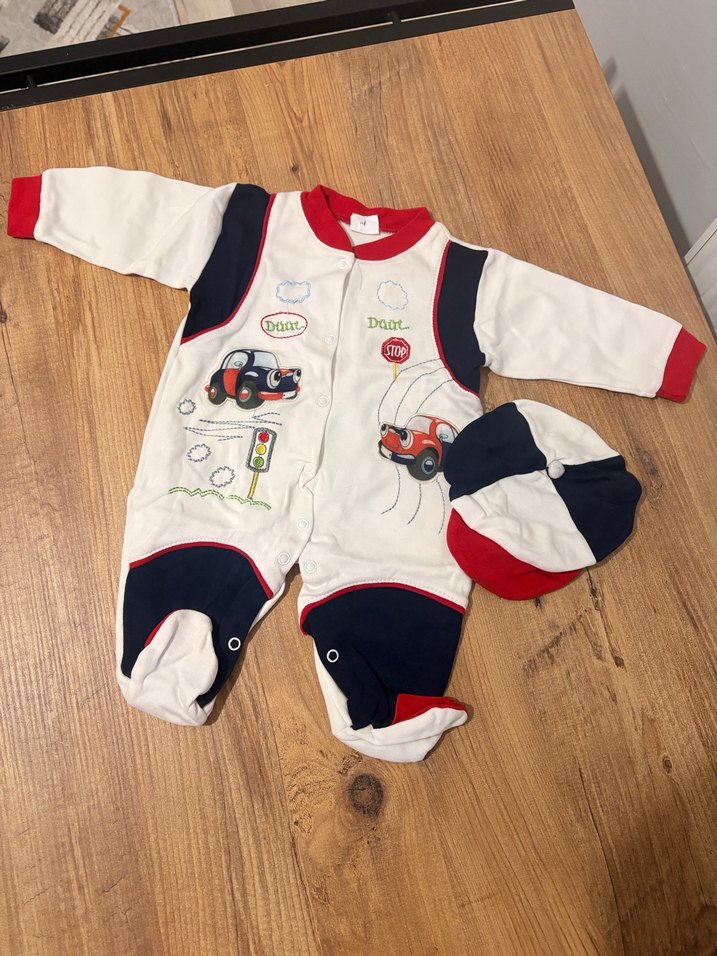 Bebek Erkek Renkli Uzun Kollu Tulum ve Şapka - Görsel 2