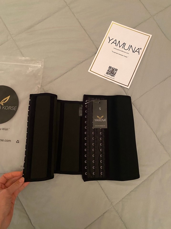 Yamuna Siyah Baskılı Göğüs Korsesi - Görsel 3