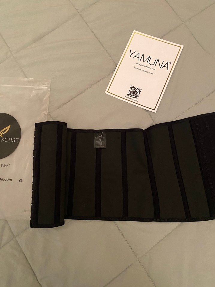 Yamuna Siyah Baskılı Göğüs Korsesi - Görsel 4