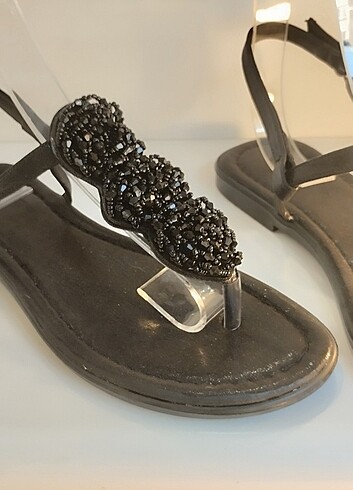 39 Beden siyah Renk Yazlık siyah rengi sandalet 36-40 numara #sandalet #taşlısandale