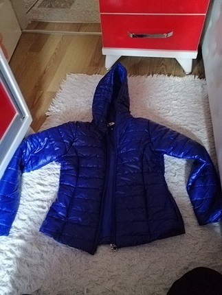 Mavi şişme 