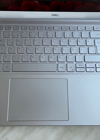 Yüksek Performanslı Dell Inspiron 7501 i7 (10.Nesil) 16GB RAM - Görsel 3