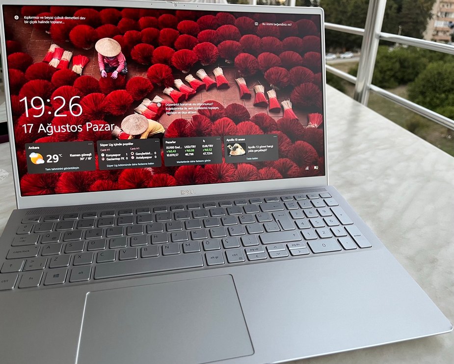 Yüksek Performanslı Dell Inspiron 7501 i7 (10.Nesil) 16GB RAM - Görsel 2