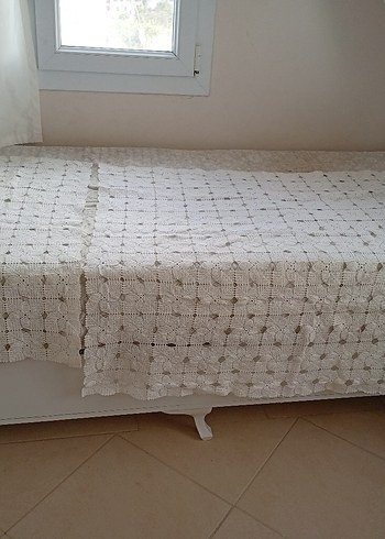 Beden Beyaz El Örgüsü Dantel Masa Örtüsü