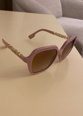 Burberry marka kadın güneş gözlüğü