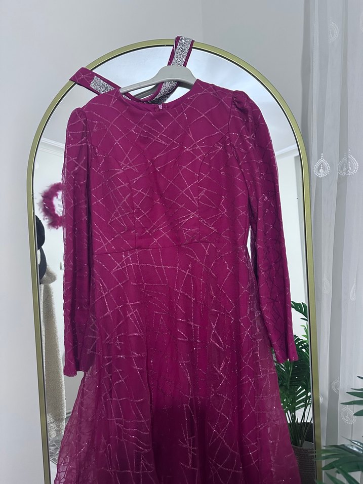 Bordo İşlemeli Uzun Kadın Abiye Elbise - Görsel 4