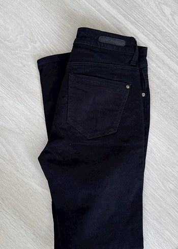 Siyah Regular Fit Kadın Denim Pantolon
