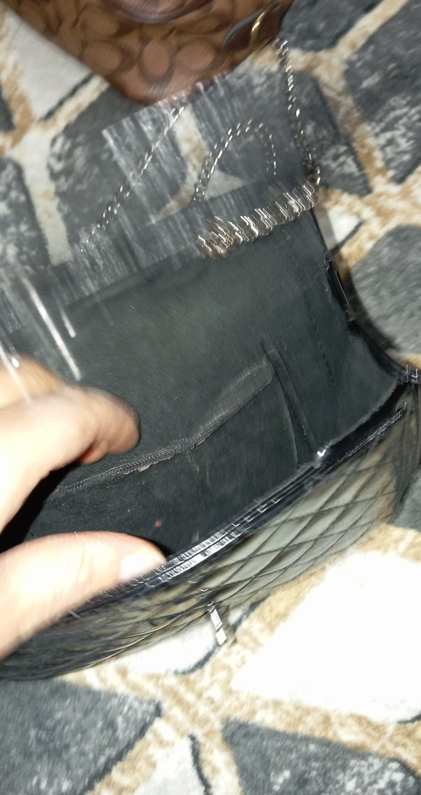 Klasik Siyah Yılan Desenli Zincirli Deri Çanta - Görsel 4