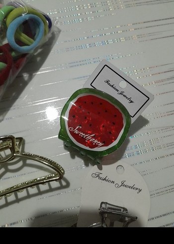 Parlak Kırmızı Retro Saç Tokası - Görsel 2