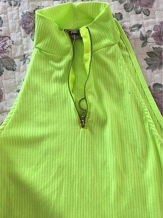 Neon crop