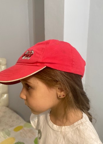 Diğer Kırmızı Şapka Basic Stil