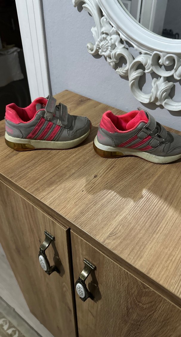 Kız Çocuk Gri Cırtlı Spor Ayakkabı - Görsel 3