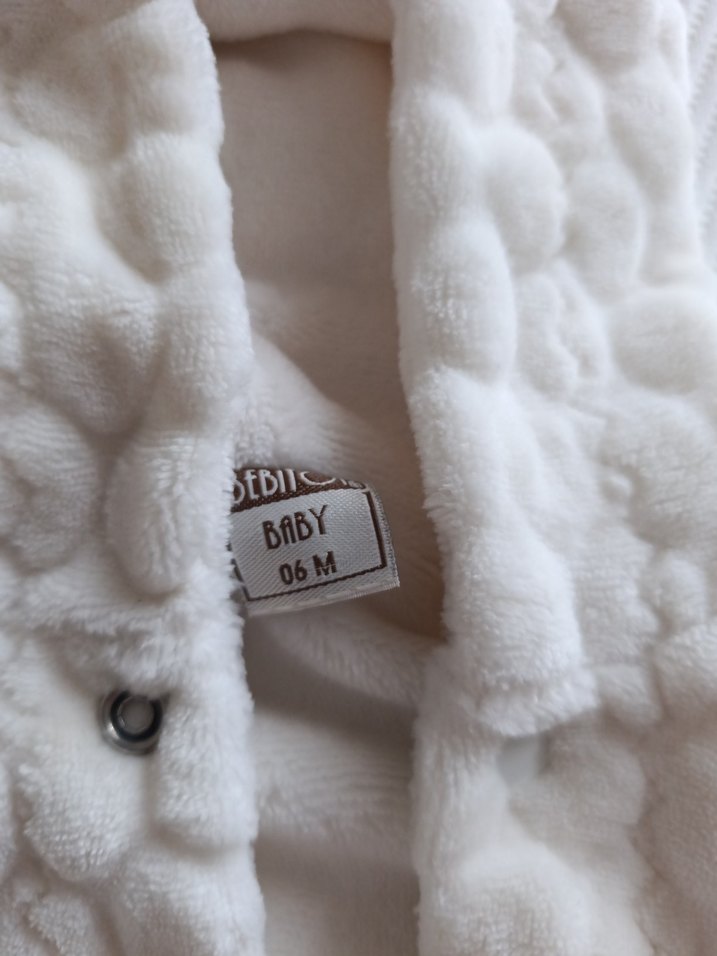 Kızlar için düğmeli beyaz kaban - Görsel 4