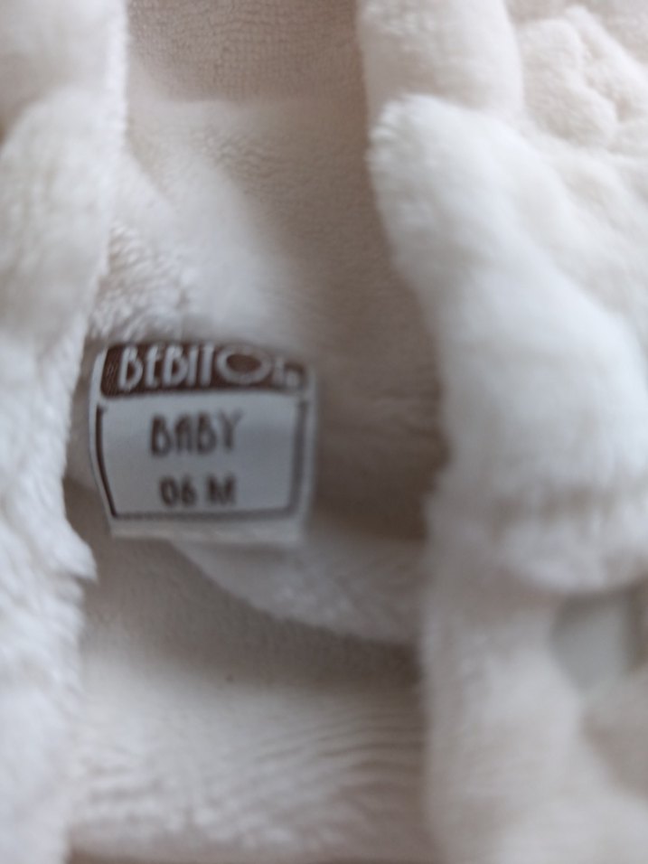 Kızlar için düğmeli beyaz kaban - Görsel 3