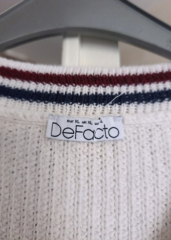 V Yaka Beyaz Örgü Kadın Süveter - Görsel 4