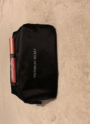 Victoria s Secret makyaj çantası
