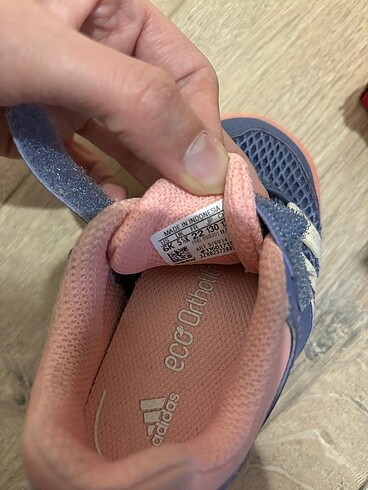 22 Beden lacivert Renk Adidas spor ayakkabı