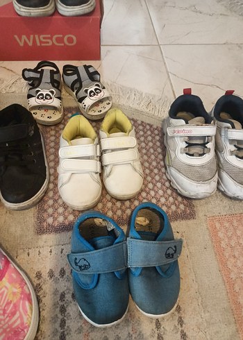 LC Waikiki Renkli Erkek Çocuk Kaydıcocuk rmaz Sandalet Velcro