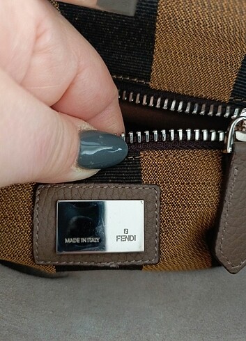  Beden Fendi canta 