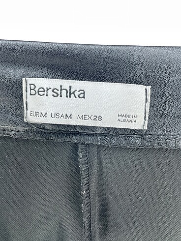 m Beden siyah Renk Pull and Bear Düz Kesim %70 İndirimli.
