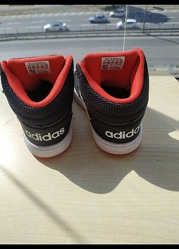 26 Beden çeşitli Renk Adidas hoops mid