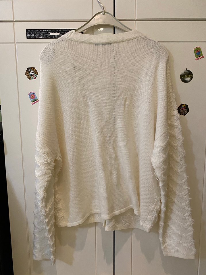 Düğmeli Beyaz Bohem Örgü Hırka - Görsel 3