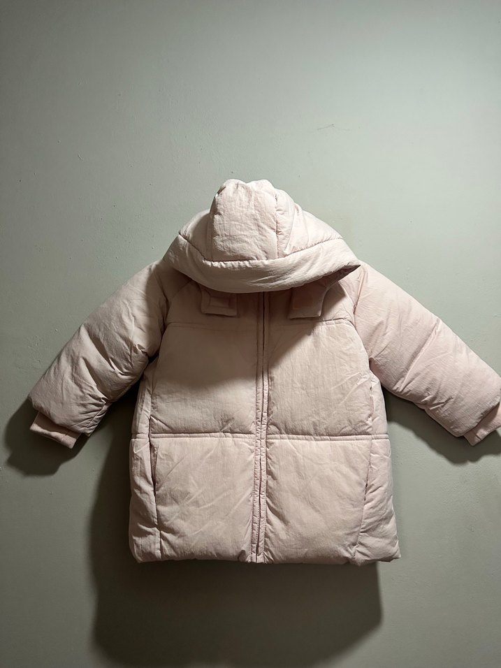 Pastel Pembe Kapüşonlu Çocuk Montu — görsel 3/9