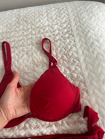 s Beden kırmızı Renk Oysho bikini takımı