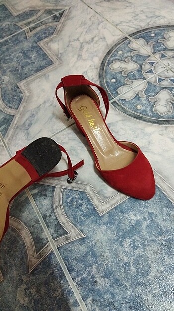 Diğer Kırmızı süet topuklu ayakkabı 
