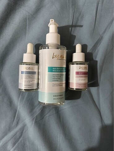 Temizleme jeli ve 2 adet serum