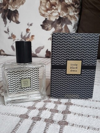 Avon little black dress parfüm 30 ml