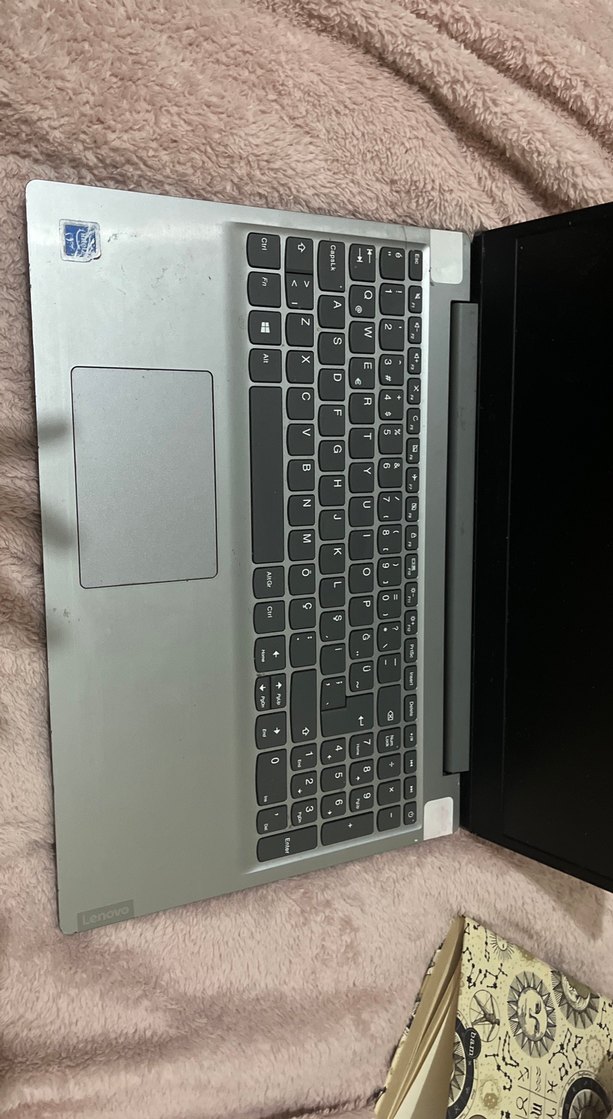 Lenovo Dizüstü Bilgisayar - Görsel 3