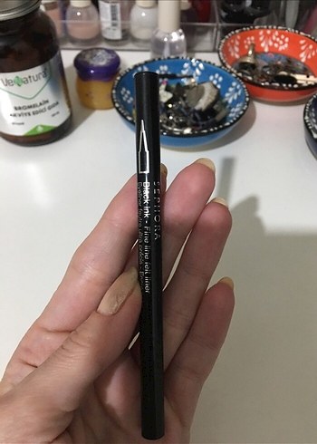 Sephora İnce Uçlu Eyeliner Kalemi - Görsel 2